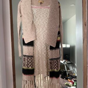 Princess Vera Wang Beige and Black Patterned Cardigan
